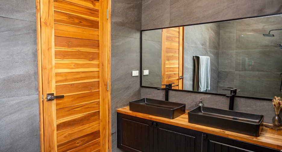 For sale 3 bedrooms villa in Ko Samui, Surat Thani