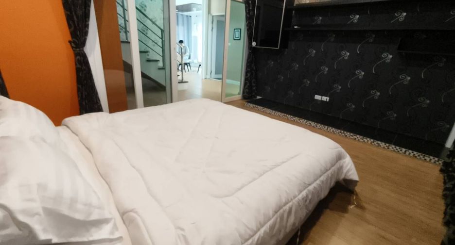 For rent 3 bedrooms villa in Saraphi, Chiang Mai