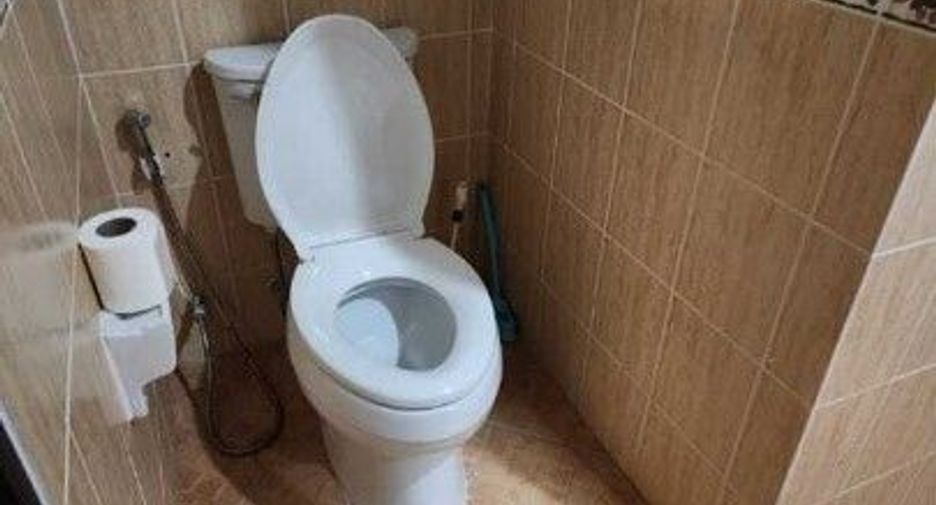 Аренда 3 спальни дом в Банг Ламунг, Чонбури