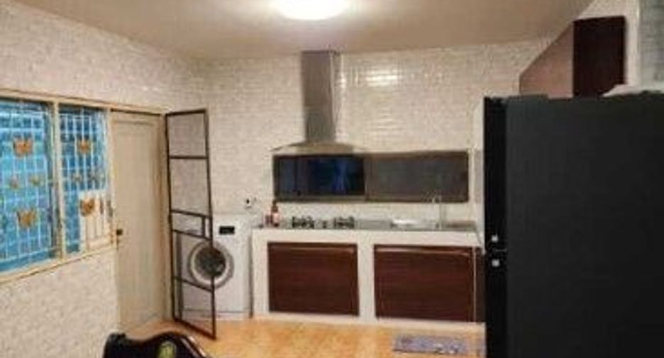 Аренда 3 спальни дом в Банг Ламунг, Чонбури