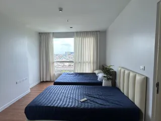 For rent 2 bedrooms condo in Thon Buri, Bangkok