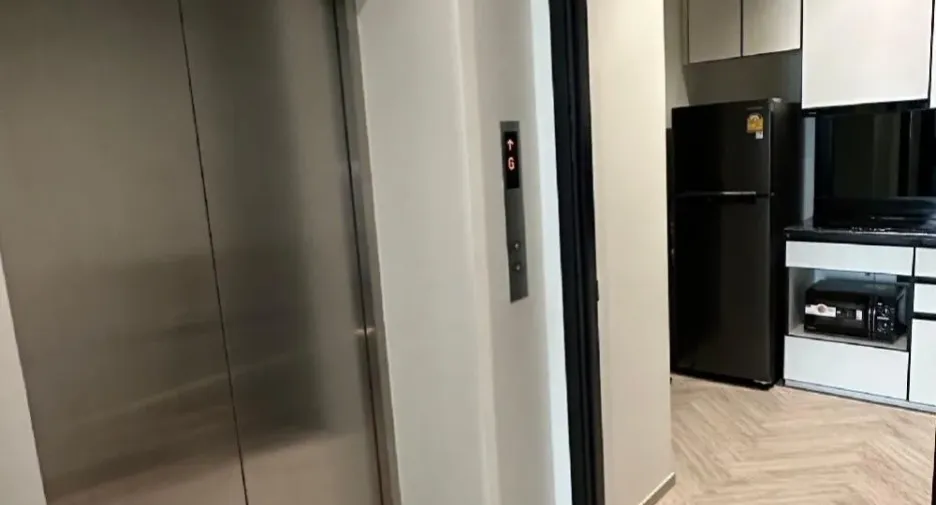 Condo en alquiler de 2 habitaciones en Khlong San, Bangkok