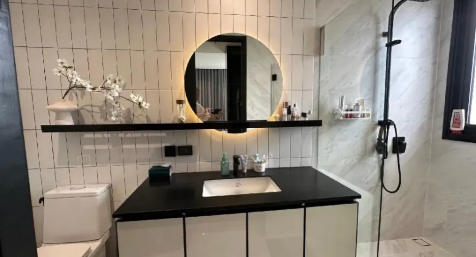 Condo en alquiler de 2 habitaciones en Khlong San, Bangkok