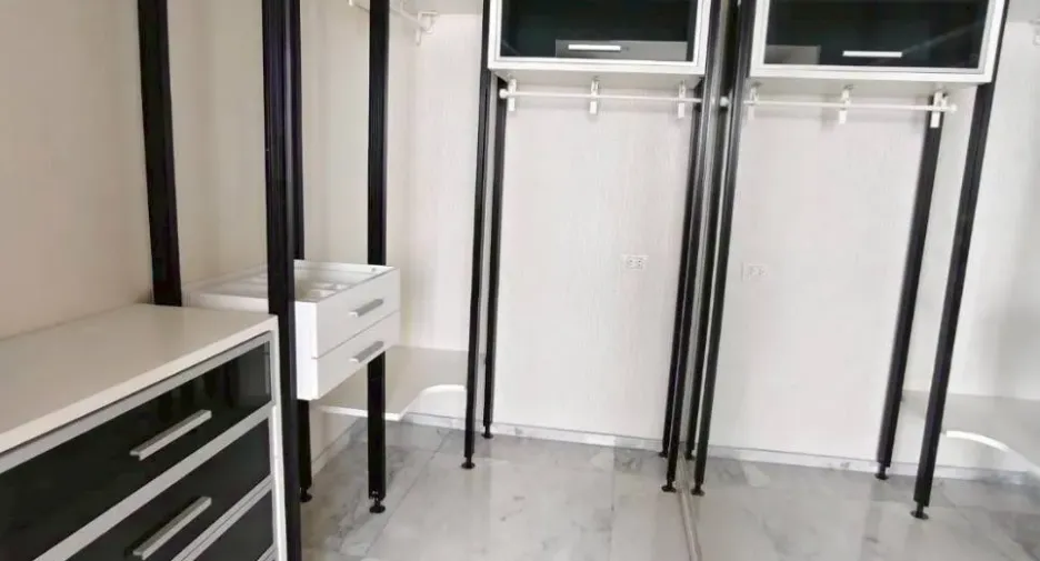 For rent 2 ベッドルーム condo in Bang Kho Laem, Bangkok