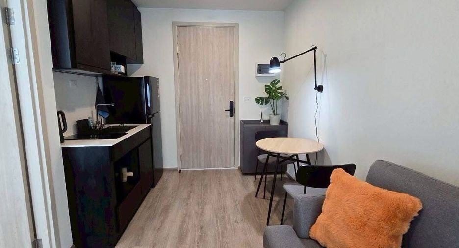 Wohnung zur Miete mit 1 Zimmer in Huai Khwang, Bangkok