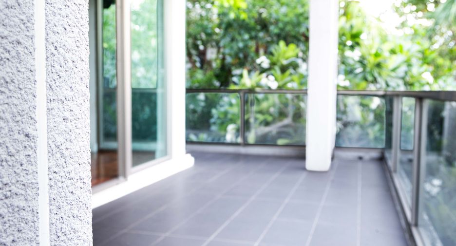 For sale 5 bedrooms house in Lat Krabang, Bangkok