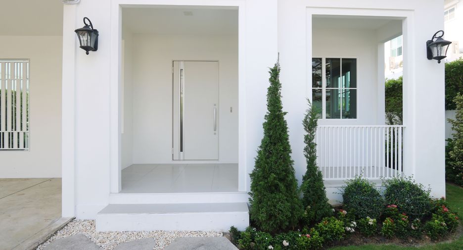 Haus zur Miete mit 3 Zimmer in Bang Phli, Samut Prakan