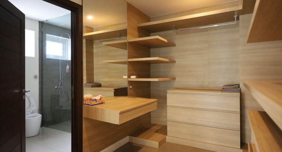 À vendre 4 chambres villa à South Pattaya, Pattaya