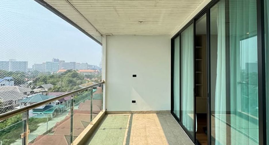 For sale 2 bedrooms condo in South Pattaya, Pattaya