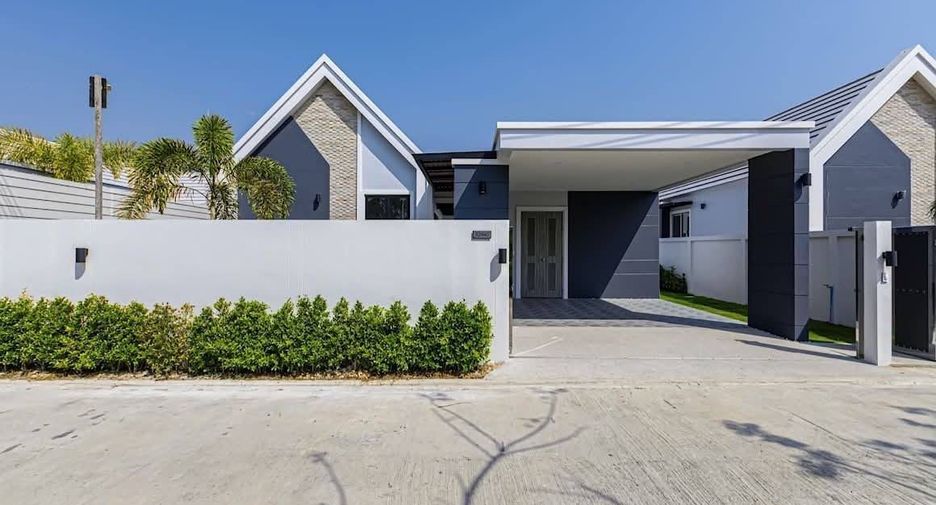 For rent 3 bedrooms villa in Hua Hin, Prachuap Khiri Khan
