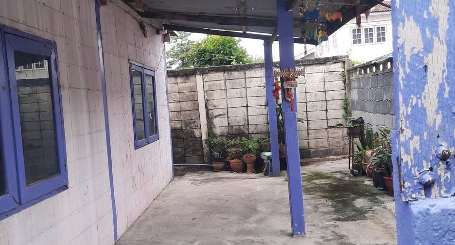 For rent 4 bedrooms house in Min Buri, Bangkok