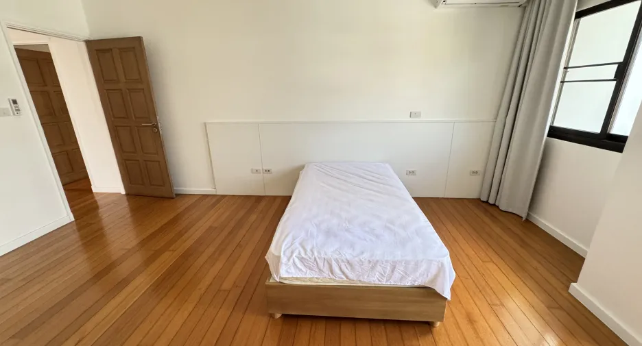 Apartment zur Miete mit 3 Zimmer in Watthana, Bangkok