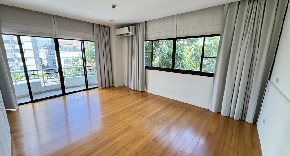 Apartment zur Miete mit 3 Zimmer in Watthana, Bangkok