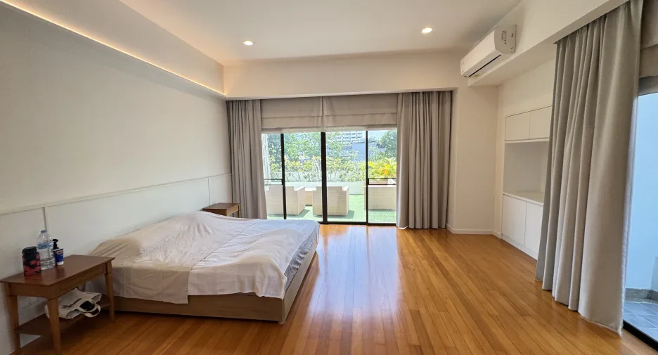 Apartment zur Miete mit 3 Zimmer in Watthana, Bangkok