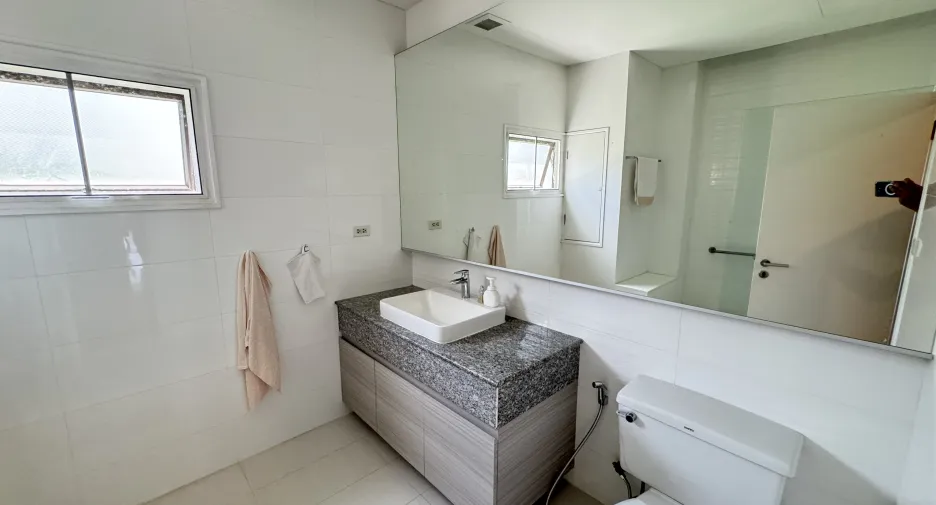 Apartment zur Miete mit 3 Zimmer in Watthana, Bangkok