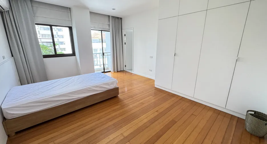 Apartment zur Miete mit 3 Zimmer in Watthana, Bangkok