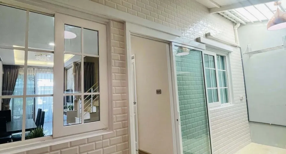 For rent 3 bedrooms house in Prawet, Bangkok