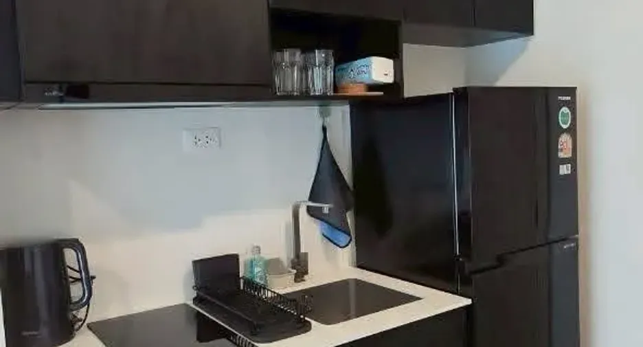 Condo en alquiler de 1 habitaciones en Huai Khwang, Bangkok