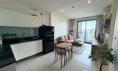 À louer 2 chambres condo à Huai Khwang, Bangkok