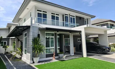 For sale and for rent 4 bedrooms house in Bang Phli, Samut Prakan