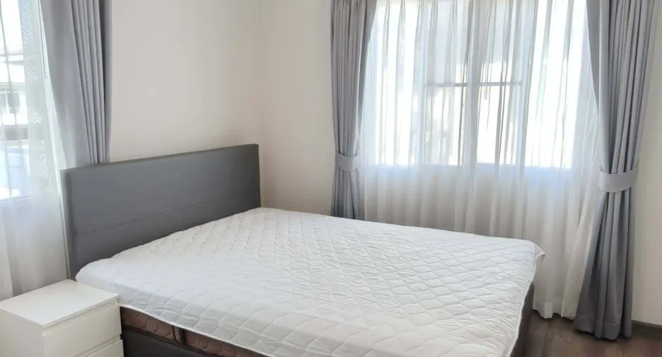 For sale and for rent 4 bedrooms house in Bang Phli, Samut Prakan