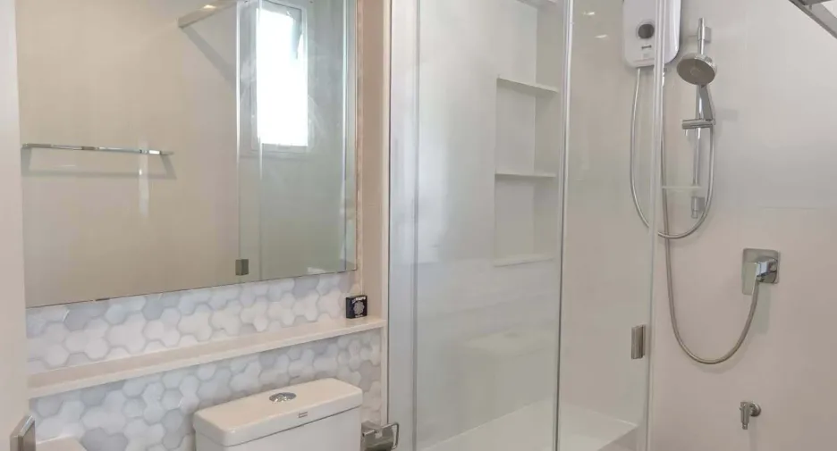 For sale and for rent 4 bedrooms house in Bang Phli, Samut Prakan