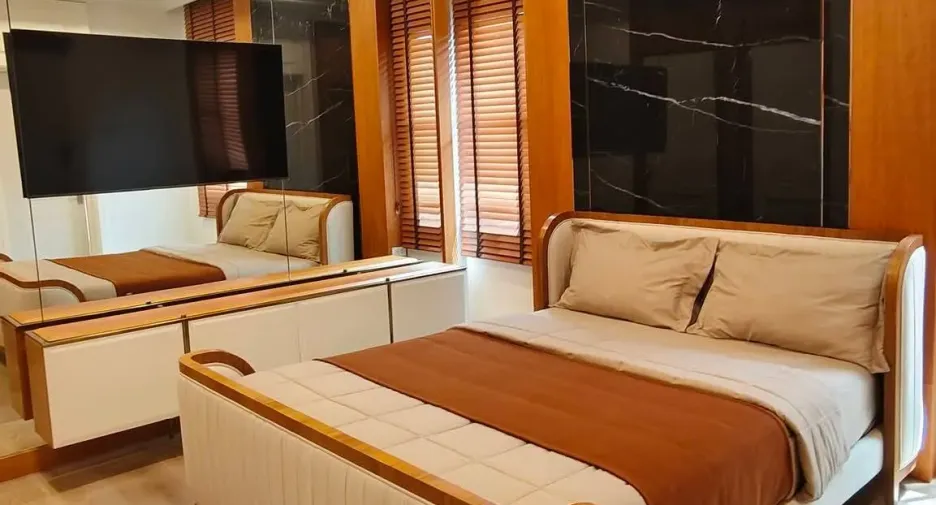 For sale and for rent 5 bedrooms house in Saphan Sung, Bangkok