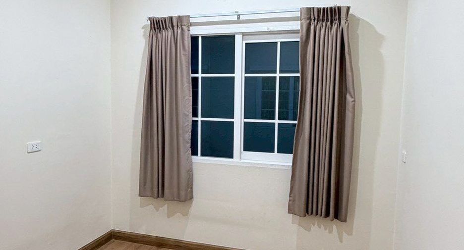 For rent 4 ベッドルーム house in Phra Pradaeng, Samut Prakan