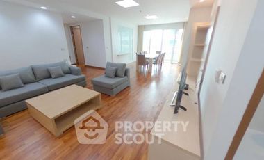 For rent 3 bedrooms apartment in Khlong Toei, Bangkok
