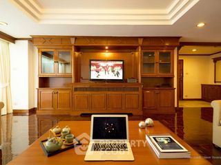Apartment zur Miete mit 3 Zimmer in Watthana, Bangkok