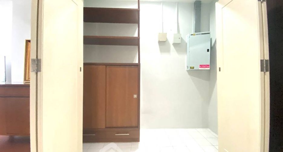 For rent 2 ベッドルーム condo in Khlong Toei, Bangkok