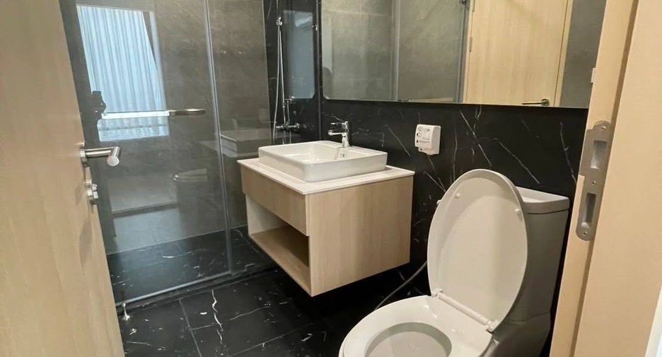 Condo en alquiler de 1 habitaciones en Bang Na, Bangkok