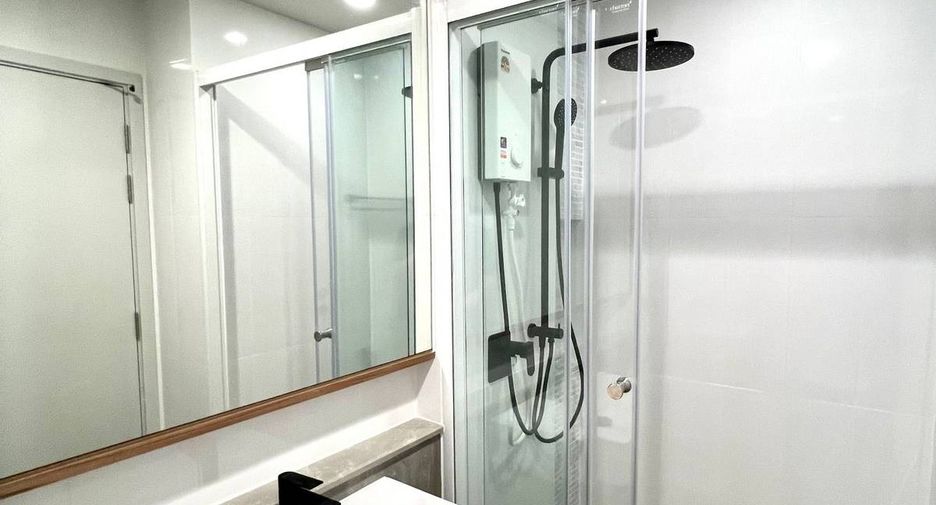 Condo en alquiler de 1 habitaciones en Khlong Toei, Bangkok
