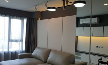 For rent 2 bedrooms condo in Chatuchak, Bangkok
