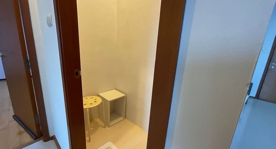 For rent 1 bed condo in Khlong San, Bangkok