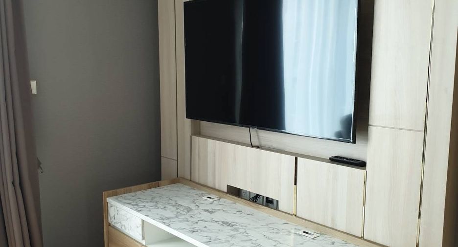 Condo en alquiler de 1 habitaciones en Khlong Toei, Bangkok