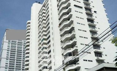 Condo en alquiler de 4 habitaciones en Khlong Toei, Bangkok