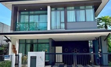 Haus zur Miete mit 3 Zimmer in Bang Kapi, Bangkok