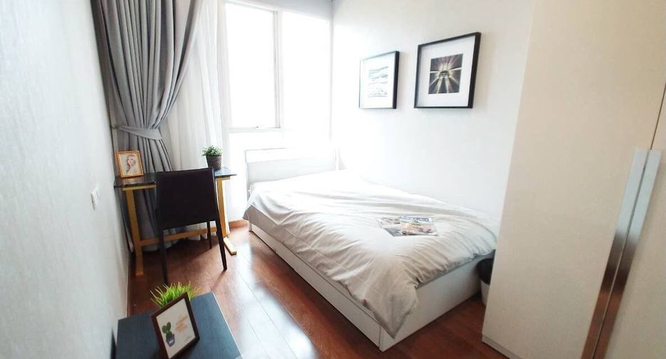 For rent 2 bedrooms condo in Pathum Wan, Bangkok