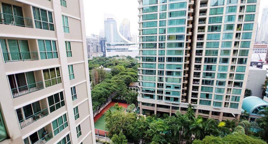 For rent 2 bedrooms condo in Pathum Wan, Bangkok