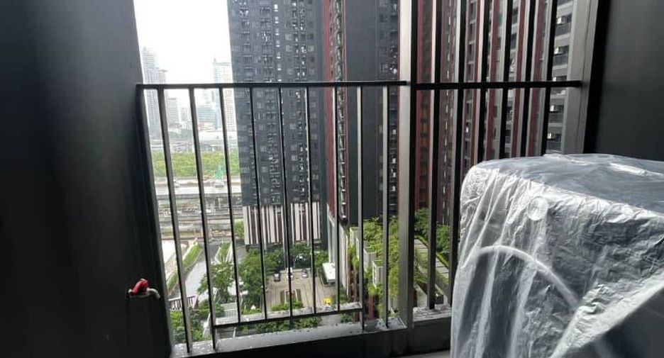 For rent 1 bed condo in Huai Khwang, Bangkok