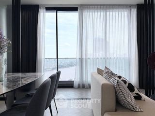 For rent 2 ベッドルーム condo in Khlong San, Bangkok