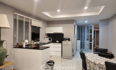 Condo en alquiler de 1 habitaciones en North Pattaya, Pattaya