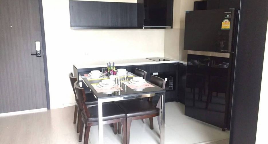 Wohnung zur Miete mit 2 Zimmer in Khlong Toei, Bangkok