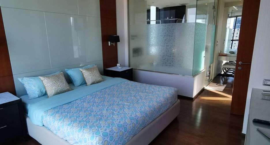 Condo en alquiler de 2 habitaciones en Khlong Toei, Bangkok
