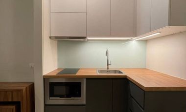 Wohnung zur Miete mit 1 Zimmer in Pathum Wan, Bangkok