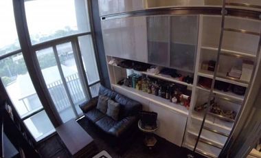 Condo en alquiler de 1 habitaciones en Khlong Toei, Bangkok