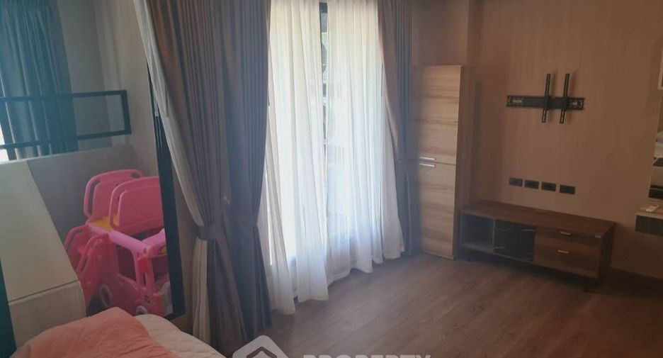 For rent 2 bedrooms condo in Wang Thonglang, Bangkok