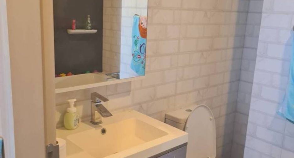 For rent 2 bedrooms condo in Wang Thonglang, Bangkok