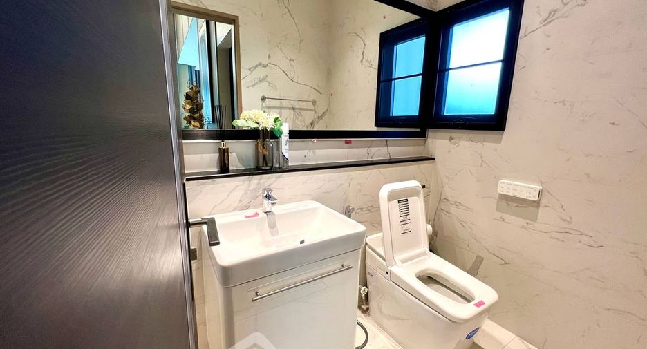 Casa en alquiler de 5 habitaciones en Lak Si, Bangkok